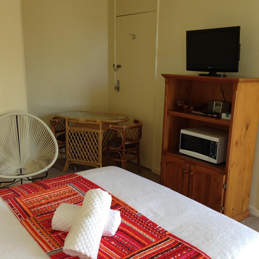 Abel Tasman Waterfront Motel Lakes Entrance Exterior photo
